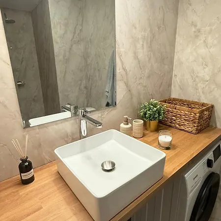 Modern 1br Near Port & Center Lägenhet Tallinn